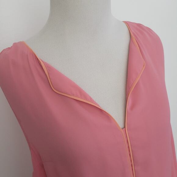 ModCloth Pink Sleeveless Blouse Split V Neck Workwear Women Medium - Picture 4 of 11